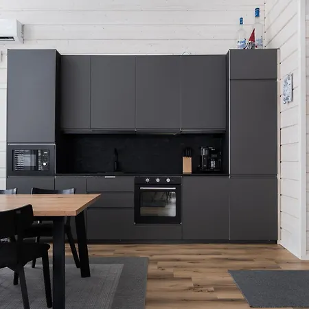 Taalontuuli Aurora & Forest Views Sleeps 10 *