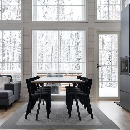 Taalontuuli Aurora & Forest Views Sleeps 10 *