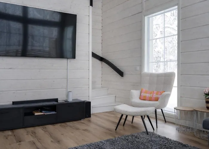 Chalet Taalontuuli Aurora & Forest Views Sleeps 10