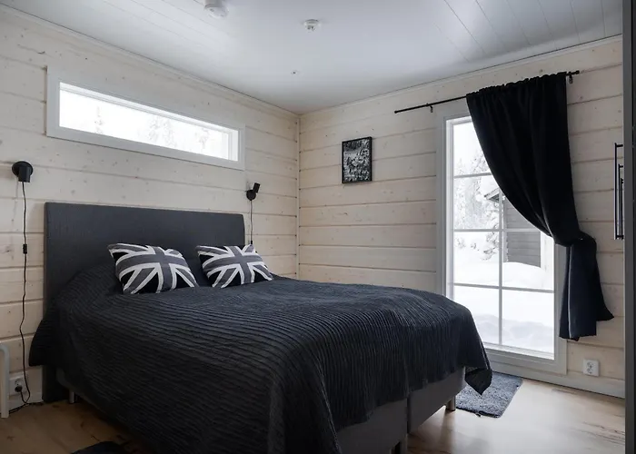 シャレー Taalontuuli Aurora & Forest Views Sleeps 10 *