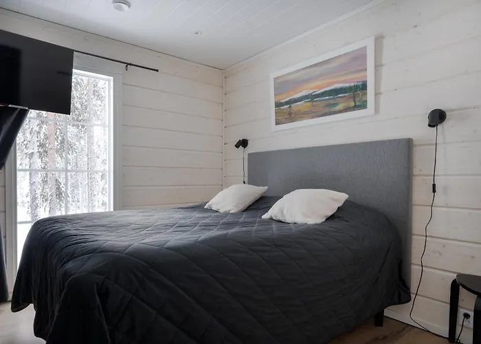 シャレー Taalontuuli Aurora & Forest Views Sleeps 10 Kittilä