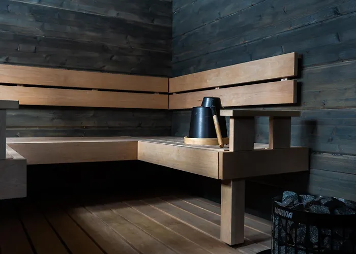 Taalontuuli Aurora & Forest Views Sleeps 10 *