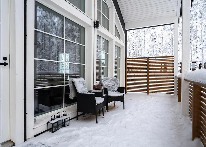 Taalontuuli Aurora & Forest Views Sleeps 10 * Kittilä